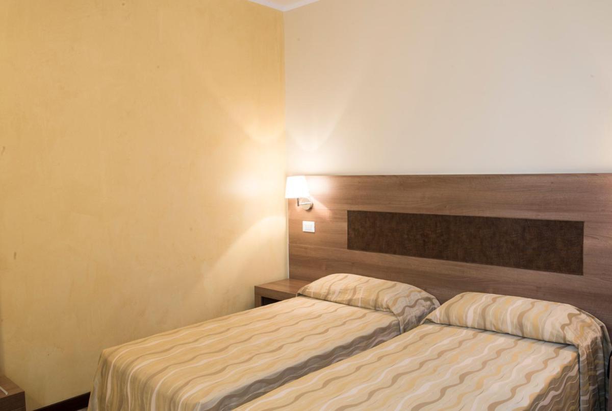 Hotel Corte Business Cavriago Exterior foto