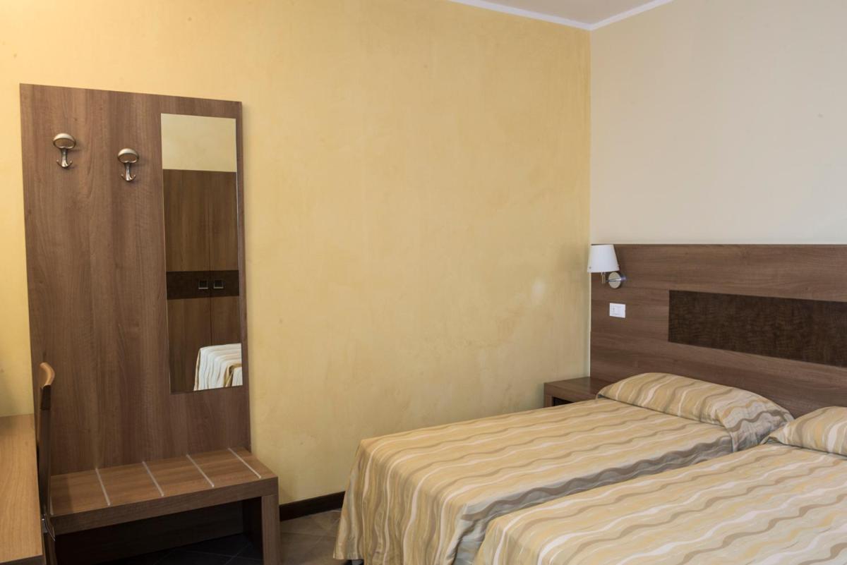 Hotel Corte Business Cavriago Exterior foto