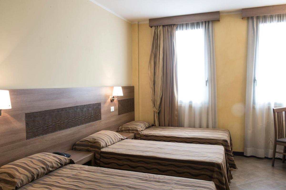 Hotel Corte Business Cavriago Exterior foto