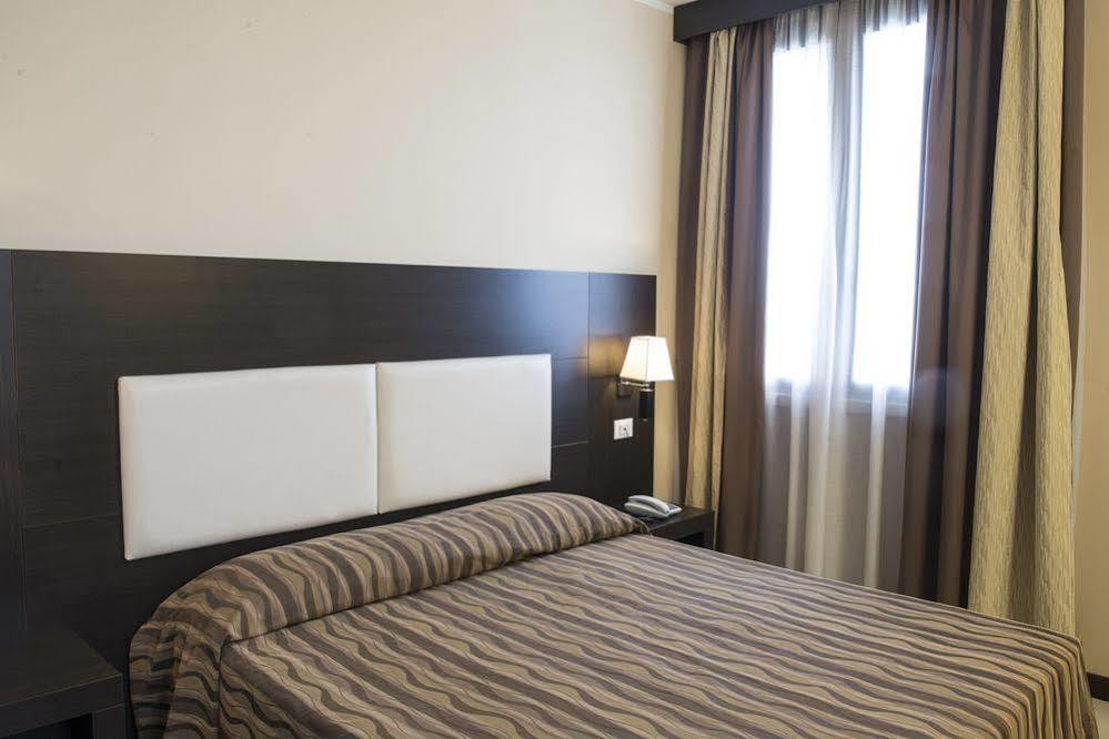 Hotel Corte Business Cavriago Exterior foto